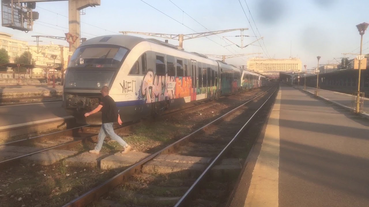 Trenuri la Gara de Nord si Gara Basarab
