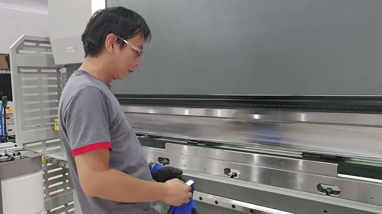 Bystronic Bending Dynamic Crowning DEMO