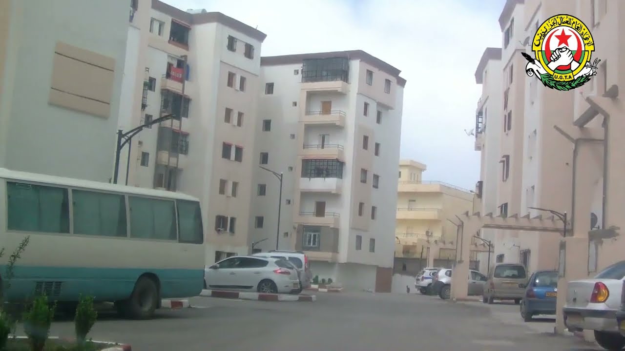 Se promener en ville de Tiaret. cadeau à tous nos frères émigrés