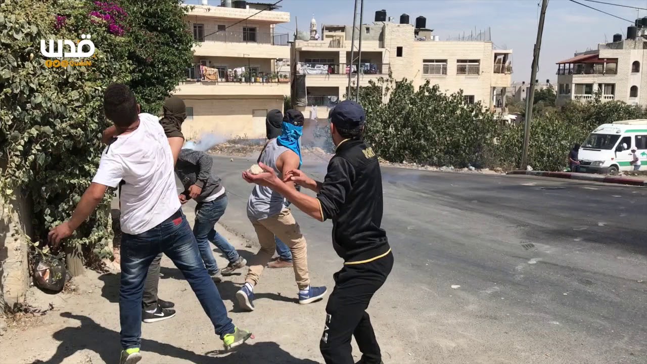 مواجهات عنيفة في بلدة بدو بعد اقتحامها من قبل قوات الاحتلال