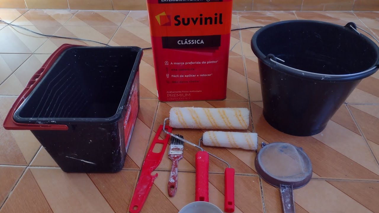 Pintura com tinta Suvinil Cl&aacute;ssica na Tonalidade _ Nevoa intensa