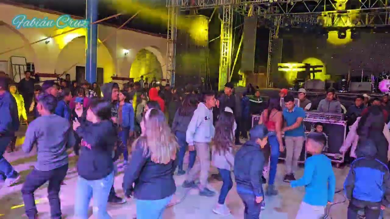 Grupo Xa'a Itun Tio'o en el Baile de Fiesta Patronal La Trinidad Coicoyan De Las Flores 2023