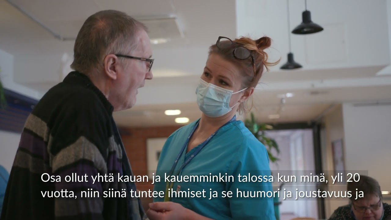 Millaista on hoitajan työ neurologista sairautta sairastavien palvelutalossa?