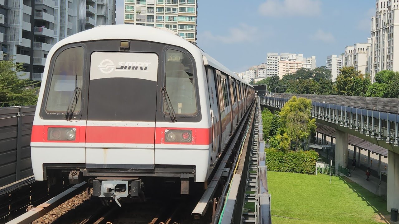 [SMRT] Set 207/208 departing EW26 Lakeside - Siemens C651