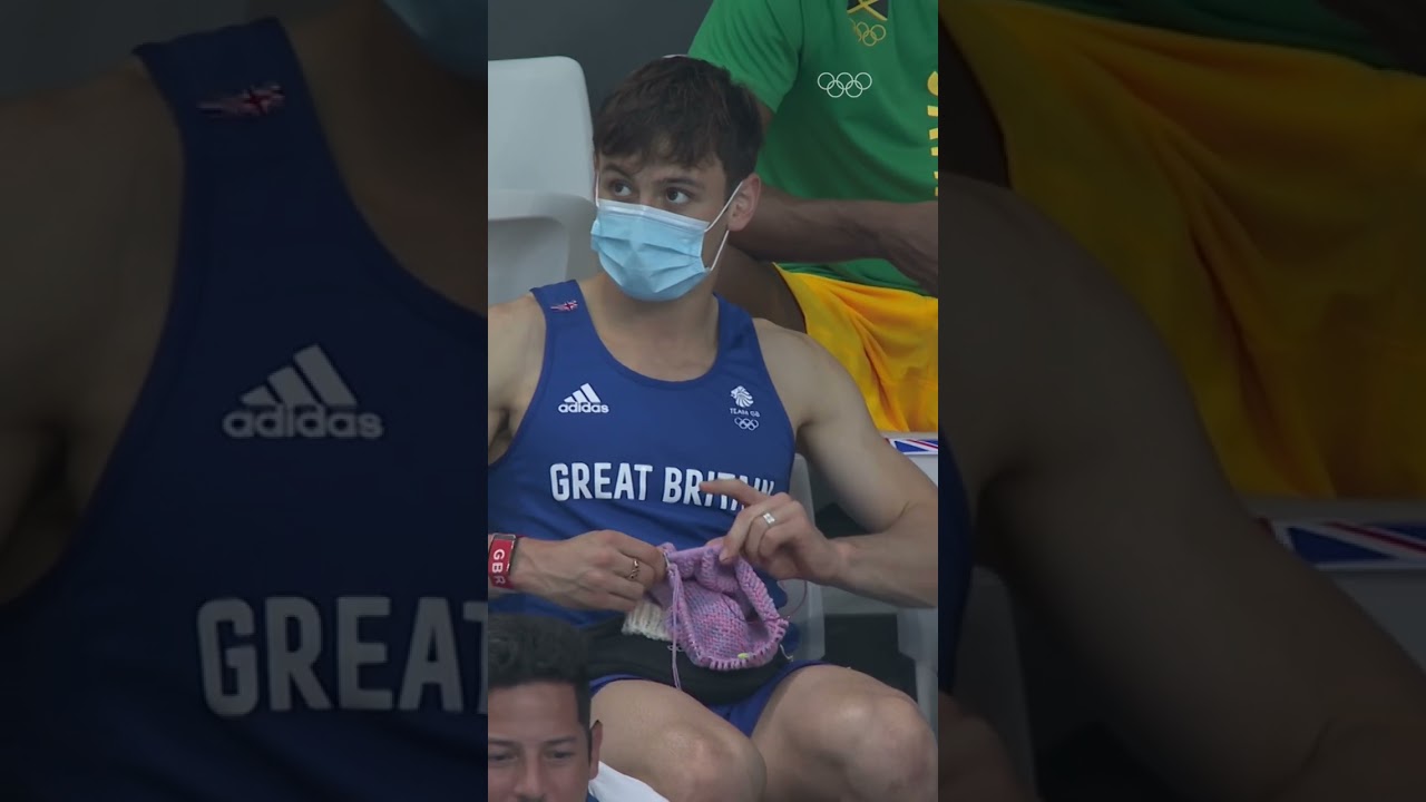 Knitting in the stands at the Olympics! 🧶