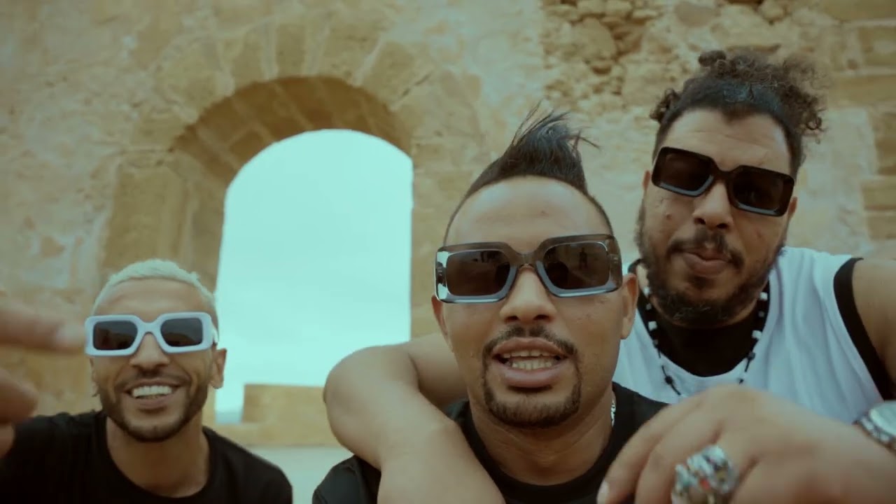 TROC - YALA ROULE FEAT MOL MIC  (CLIP OFFICIEL) Prod by CEE-G