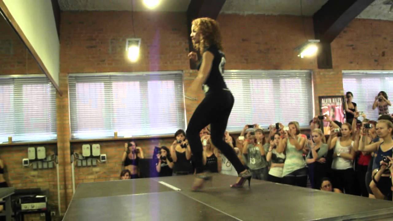 Bachaturo 2011: Ladies styling - Alemana.avi