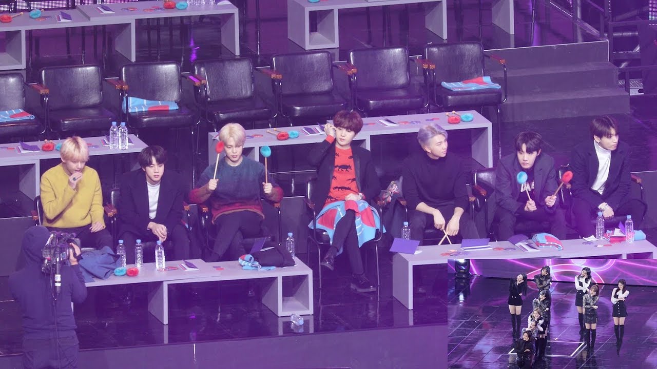 BTS Reaction to TWICE (트와이스 무대보는 방탄소년단) 4K 직캠 by 비몽