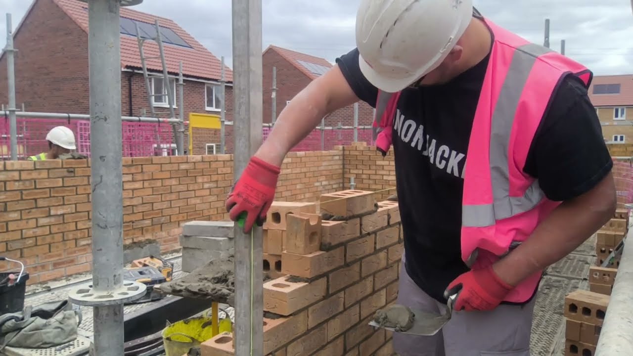 Bricklaying Vlog - What's Killing House Bashing in 2025?!