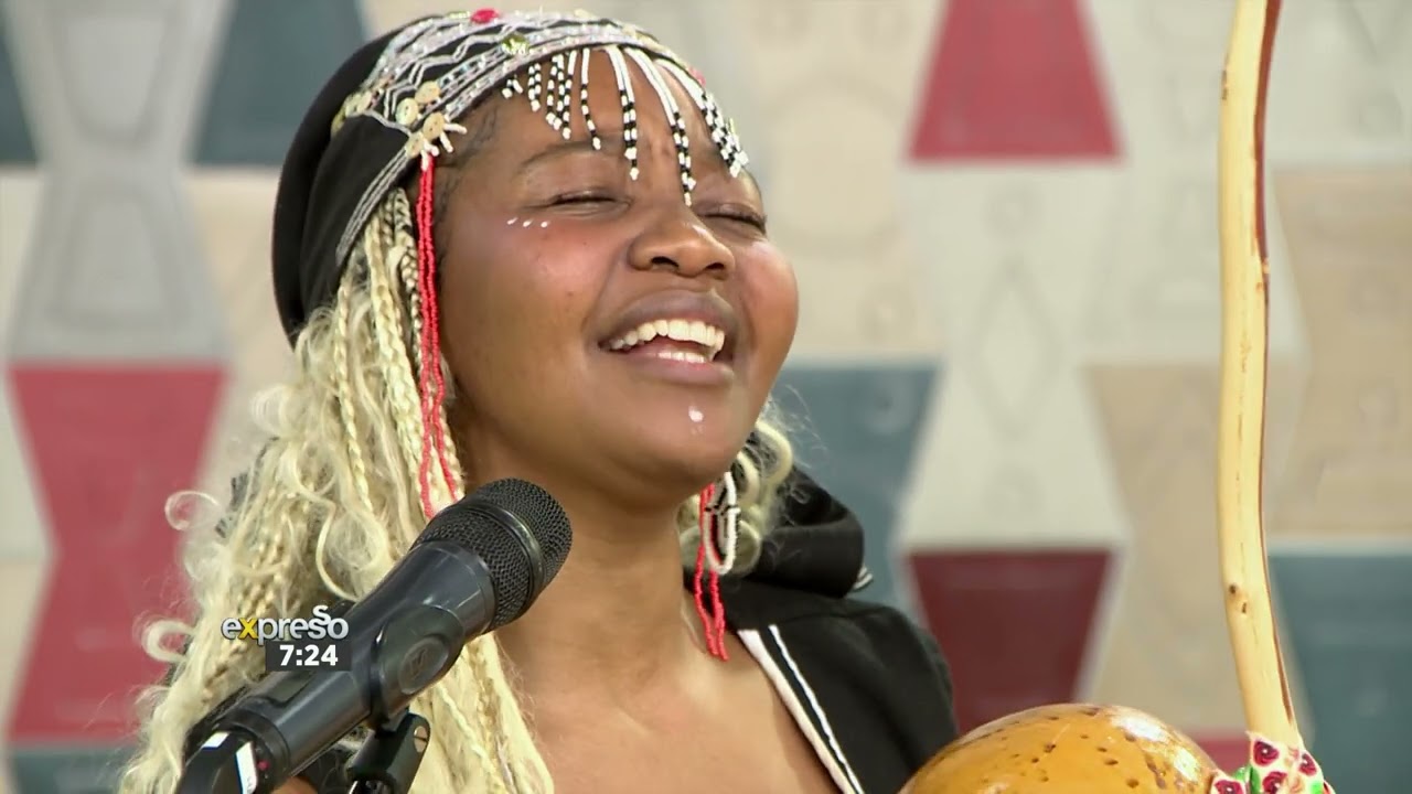 'Phila / Uthando Luphelele Medley' by Madosini & Indwe | Chosi
