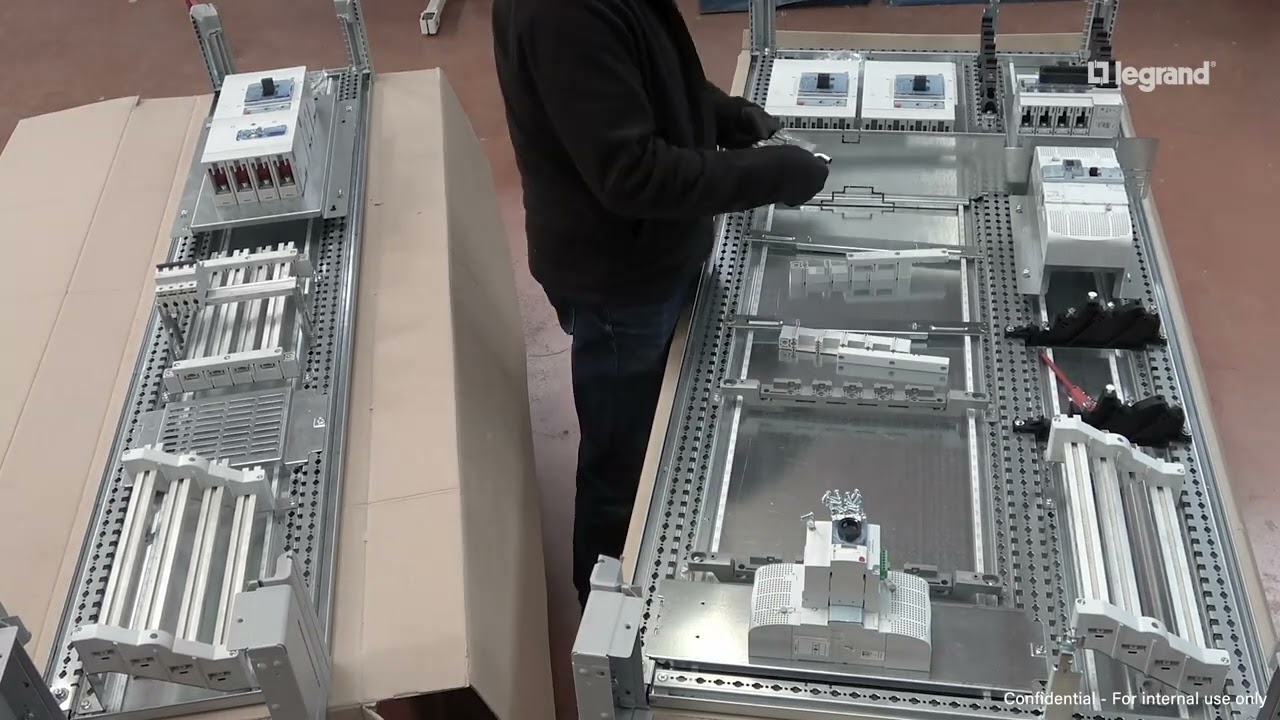 Armoires et coffrets XL³ HP : redéfinir la puissance