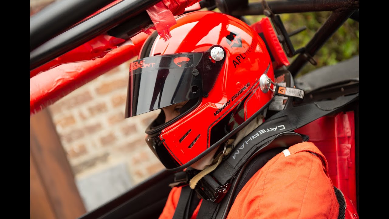 A Motorsport Race Weekend in 5 minutes: Caterham 420r at Cadwell Park