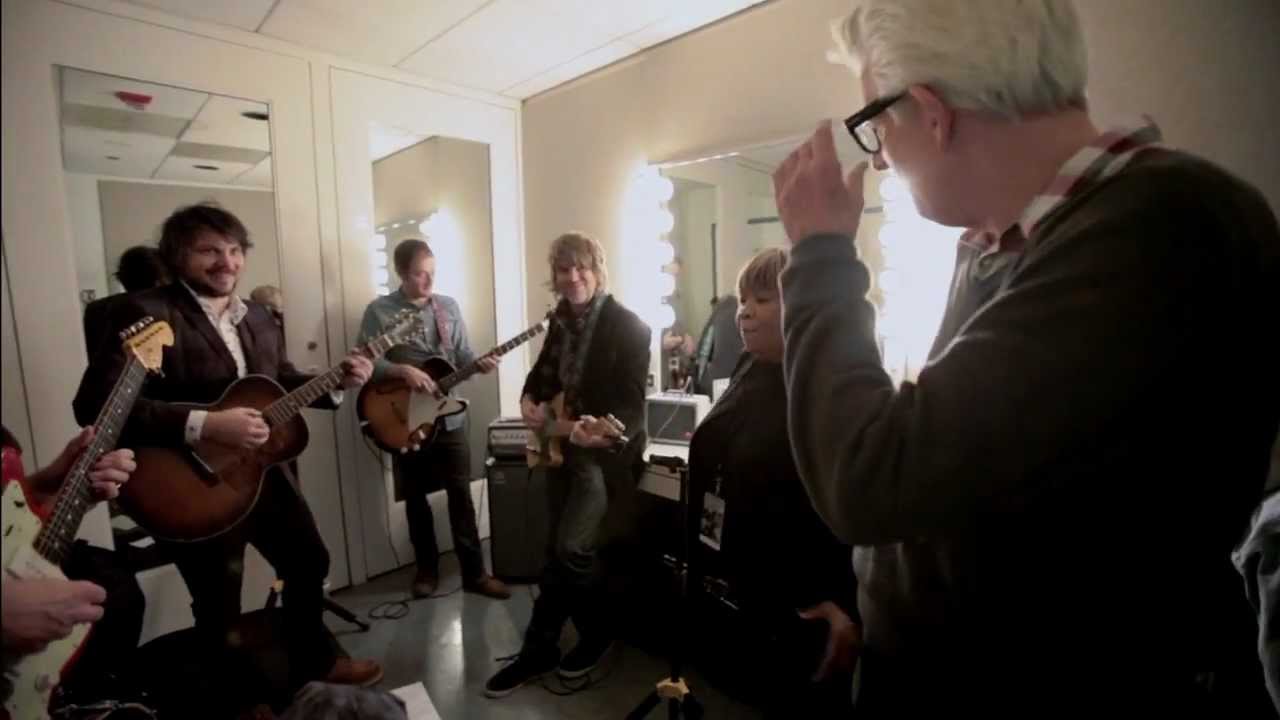 Wilco, Nick Lowe & Mavis Staples rehearse 