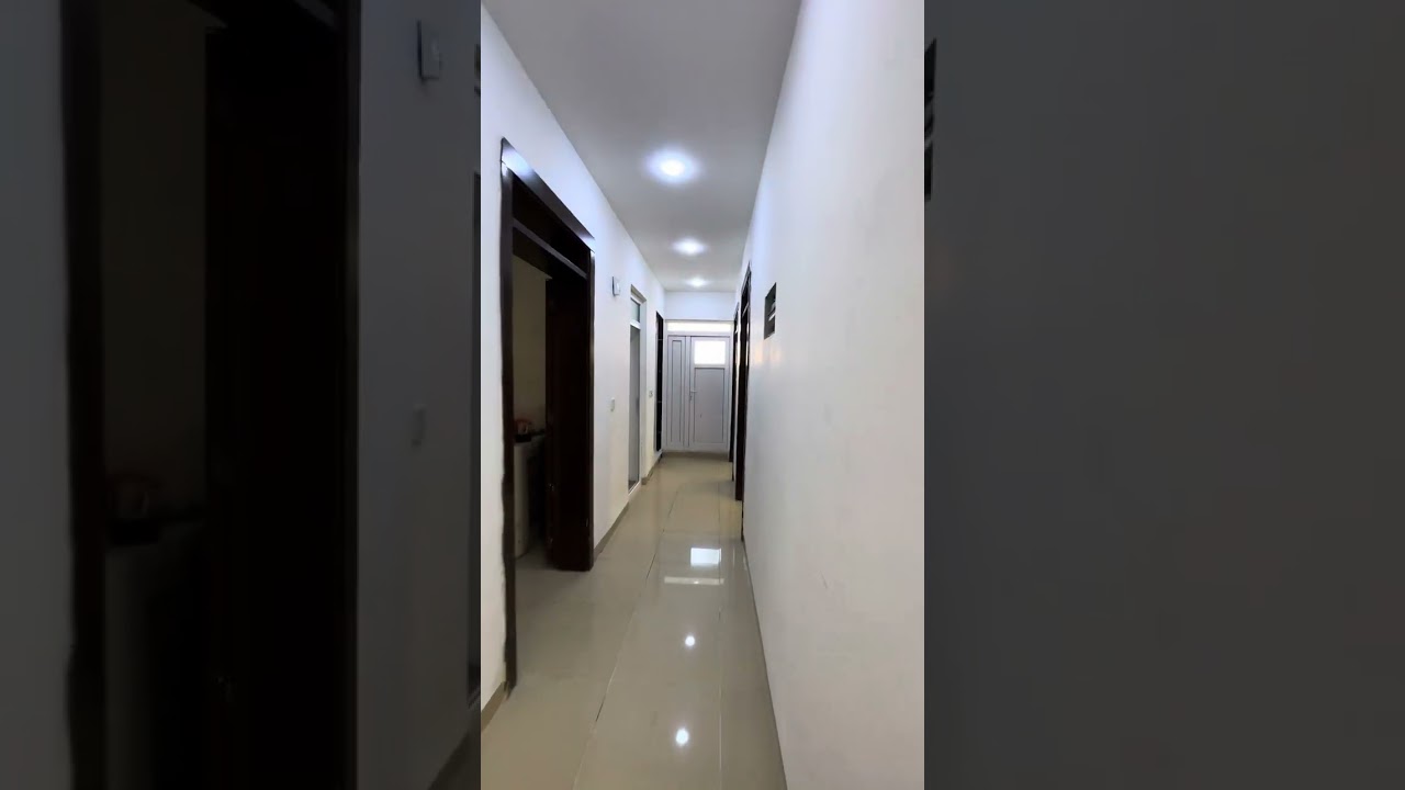 شقه للبيع مع حديقه في داخل مجمع سكني مجمع شاري نموني