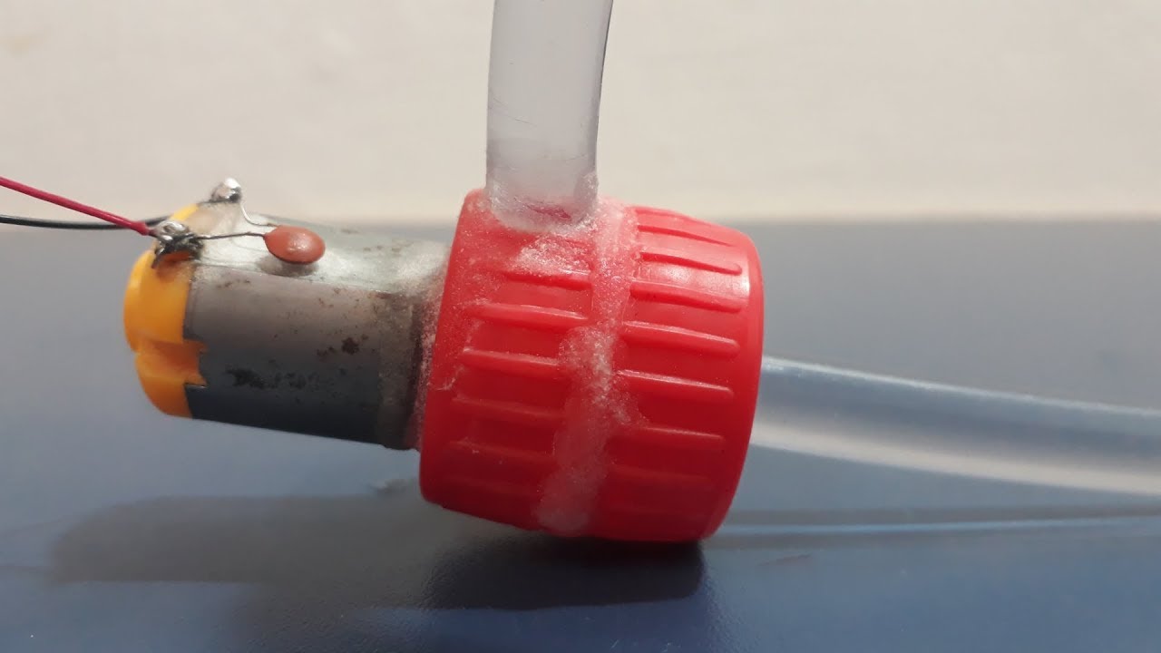 Como fazer uma mini bomba D’ Água caseira passo a passo