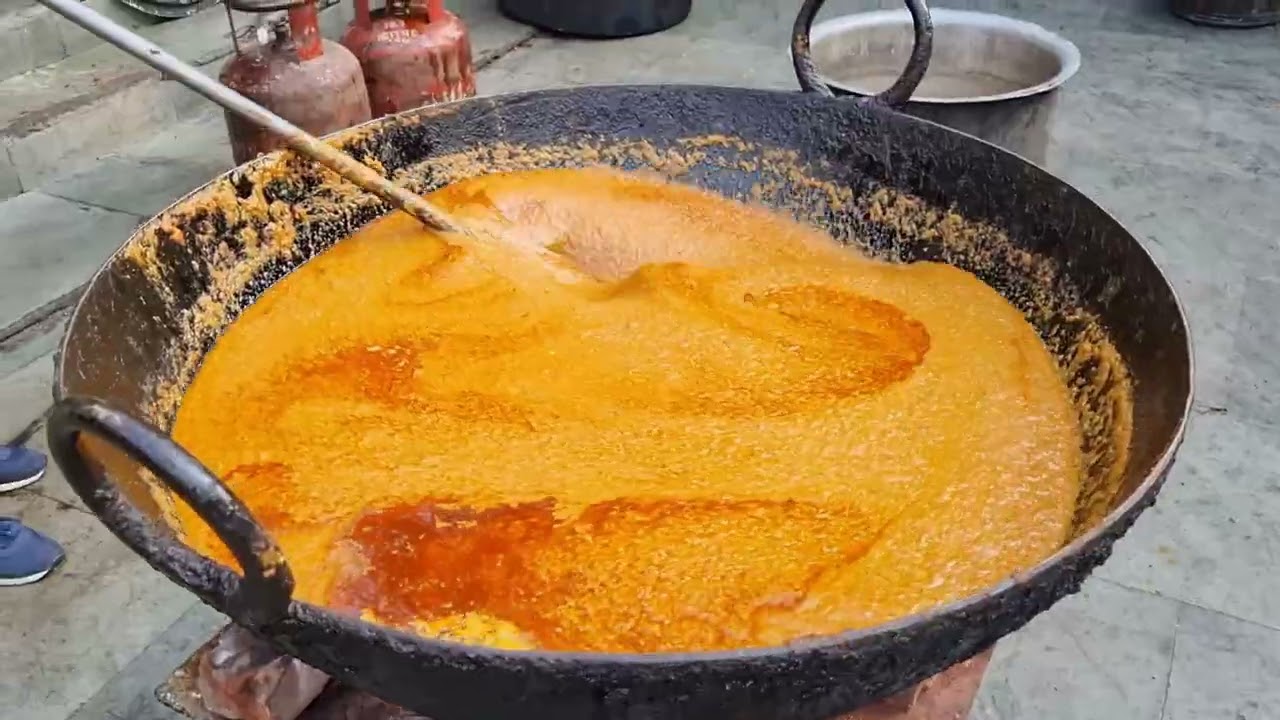 Cooking Food For 1000 Students in a Mess