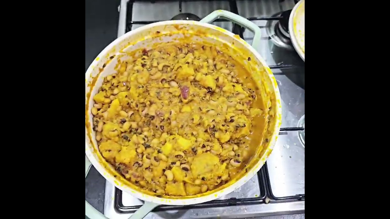 How I cooked beans + yam with Italian vegetable for the first time! 