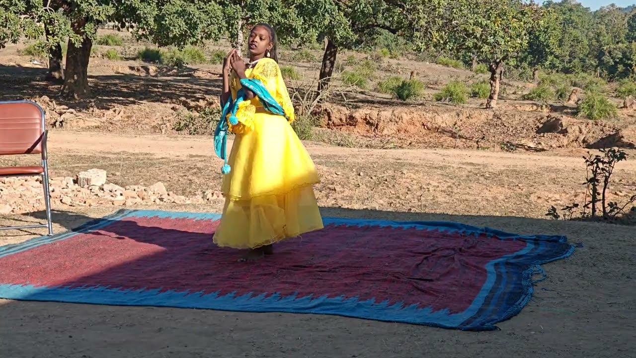 Maine payal hai chhanka dance by school girl 