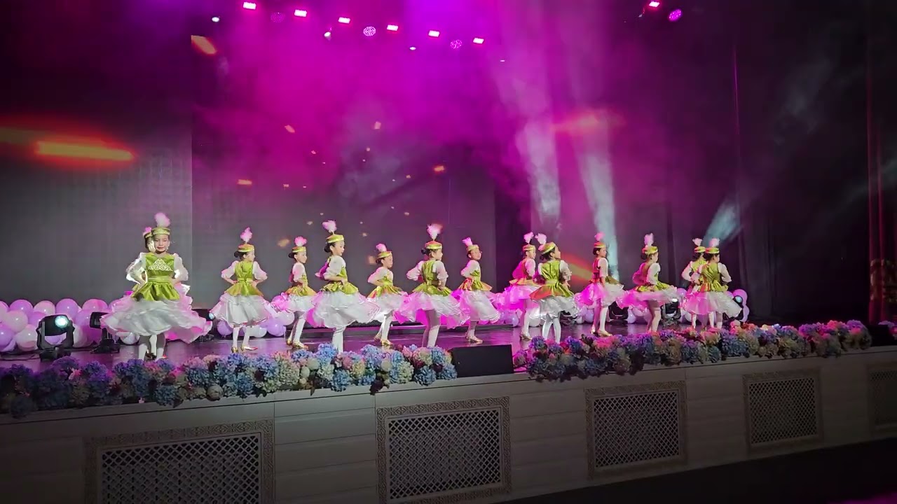 Бақытты балалық шақ 