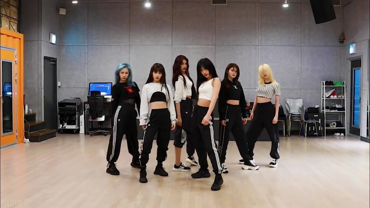[EVERGLOW - FIRST] Dance Practice Mirrored