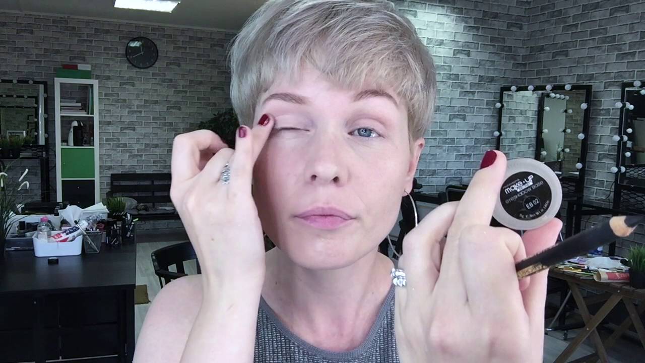 Анна Измайлова Урок макияжа: очень подробно