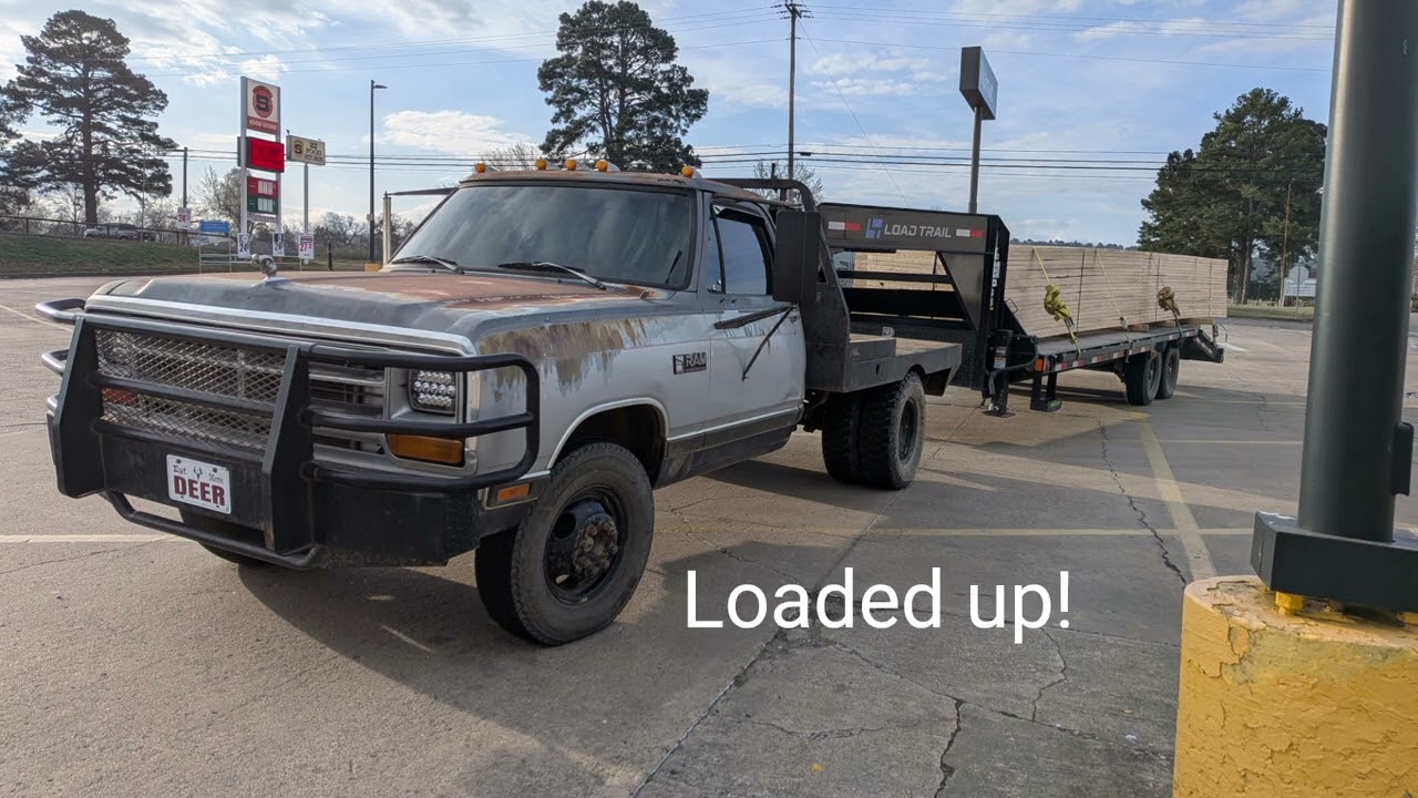 1st Gen 1990 Dodge LE350 12 Valve Cummins Dually Getting It Done! 