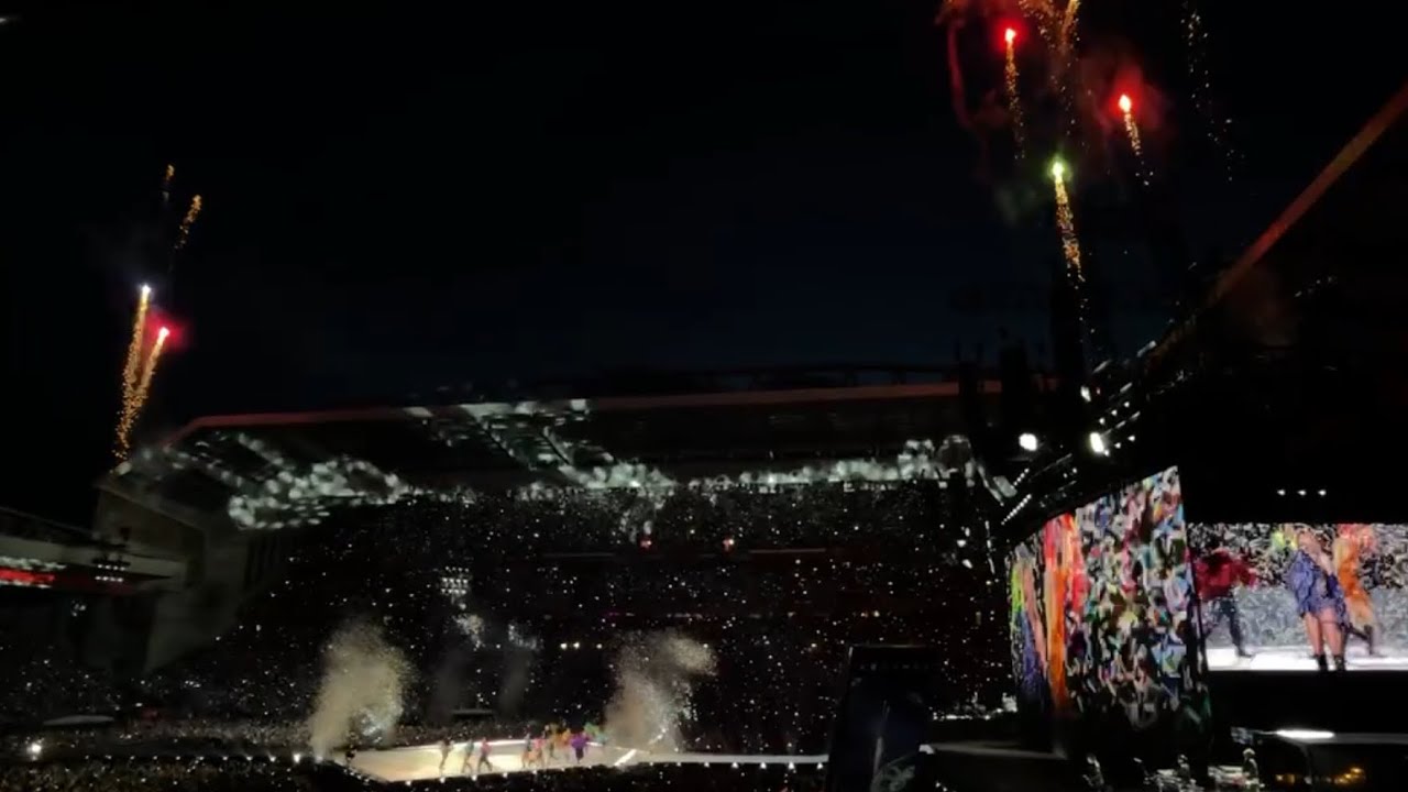 Taylor Swift Karma + Show Outro - Liverpool Night 3