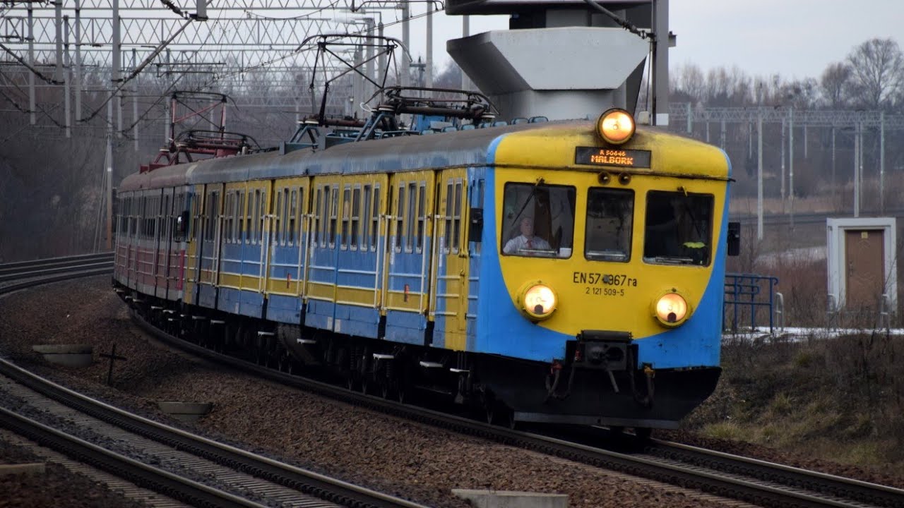 Takich malowań na EN57 już nie zobaczymy