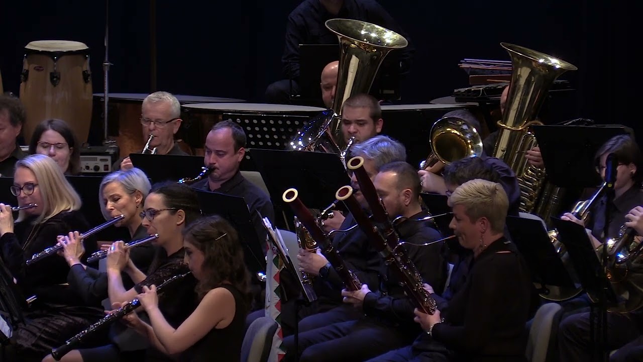 Gödöllői Városi Fúvószenekar (30 éves jubileum) Jan Van der Roost: Arsenal---koncert induló