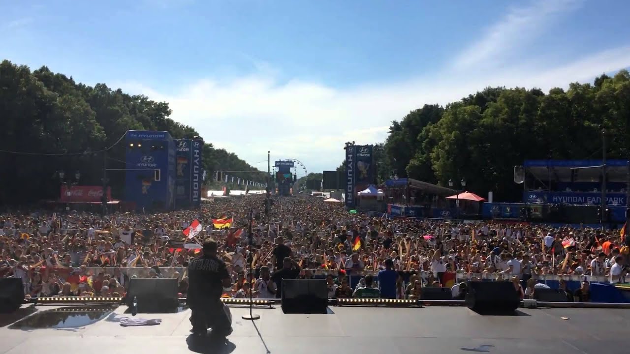 Willi Herren WM Finale Berlin vor dem Endspiel