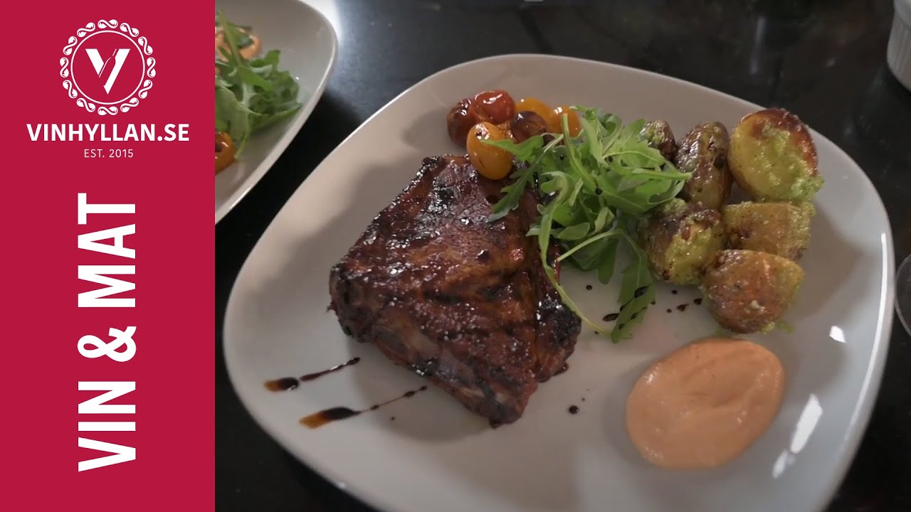 Grillad fl&auml;skkarr&eacute; med ugnsrostad pestopotatis