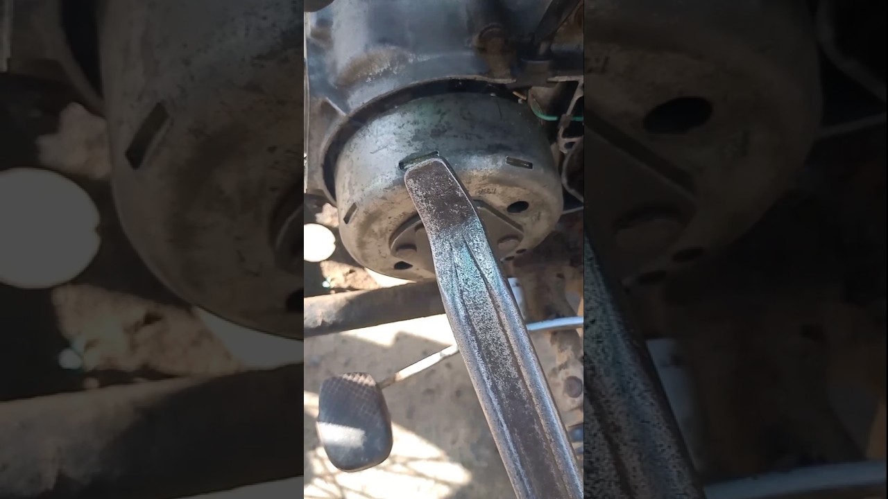 How to remove magneto without puller/splendor magnet open without puller#shortvideo #motorcycle#bike