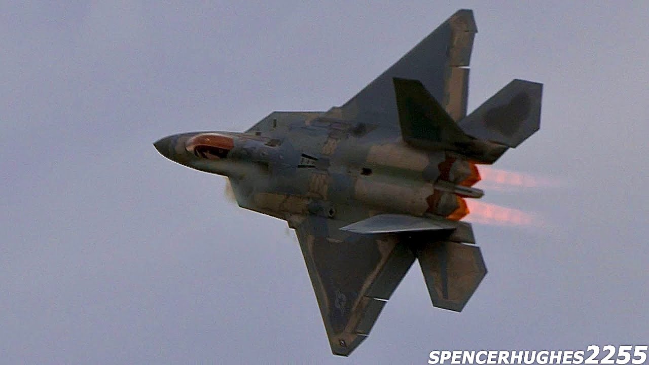 F-22 Raptor Demo EAA AirVenture Oshkosh 2025