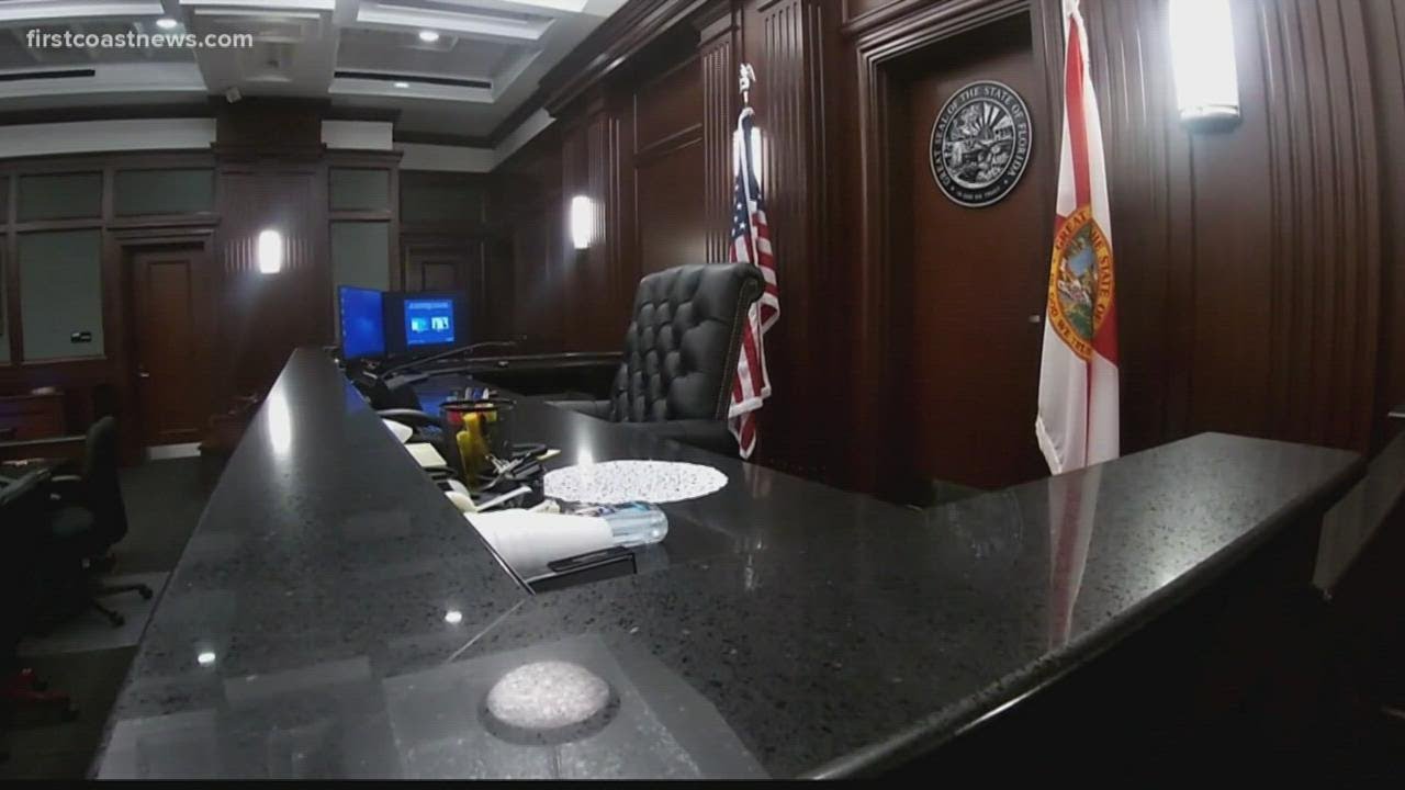 Brady List: Two officers on list of those with credibility issues continue to work in Jacksonville