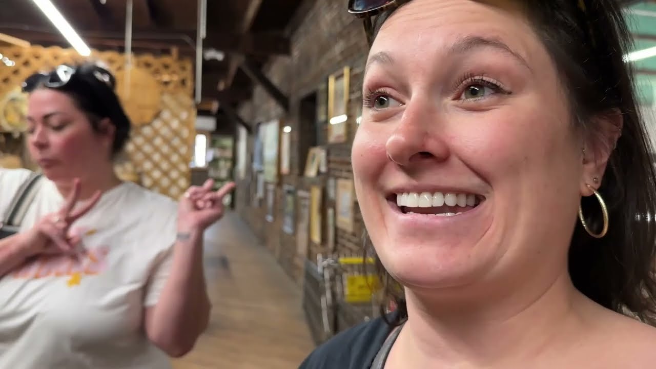 Springfield Antique Barn w/ @Wilson_giirl  | Bargain Corner w/ Tina Dybal