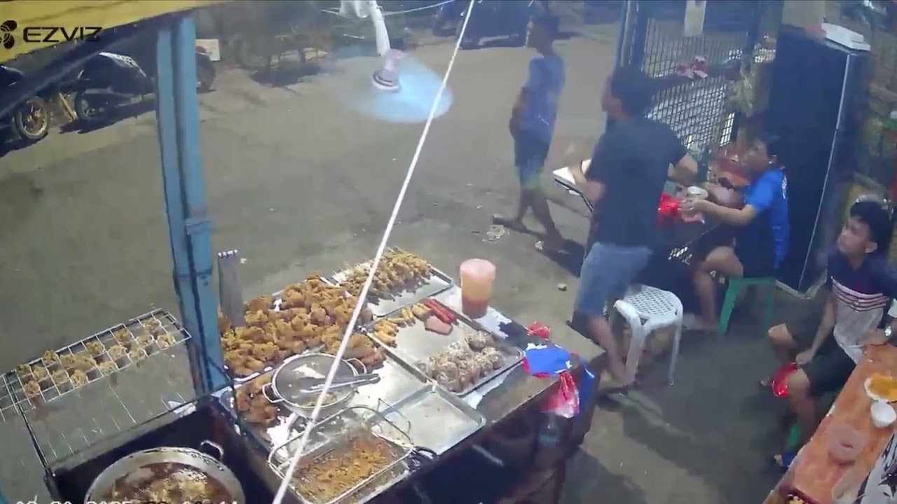 6.9 Magnitude Earthquake Shakes Cebu Street Food Stall While People Scramble