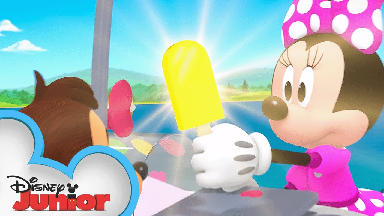 The Great Treat Heist | Minnie's Bow-Toons: Camp Minnie 🏕🎀 |