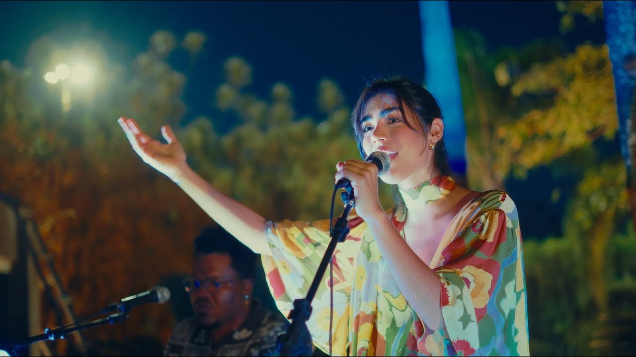Ananda Paixão - Mabuia + Várias Queixas (Voz e Teclado - Ao Vivo)