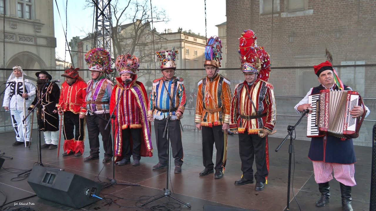 Kolędnicy „Herody” z Modlnicy - Kraków Rynek Główny - Teatr Regionalny w Krakowie