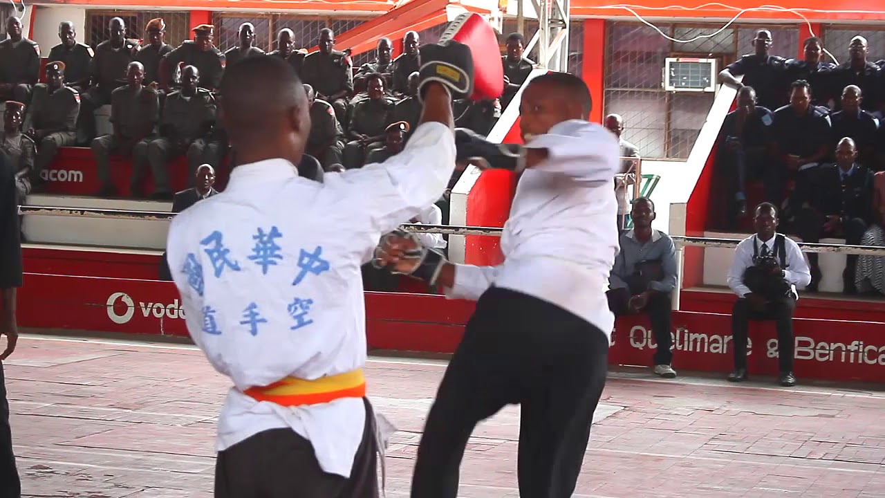 Demostraçao  de Karate.  Alusivo ao dia da Polícia  da República  De Moçambique.