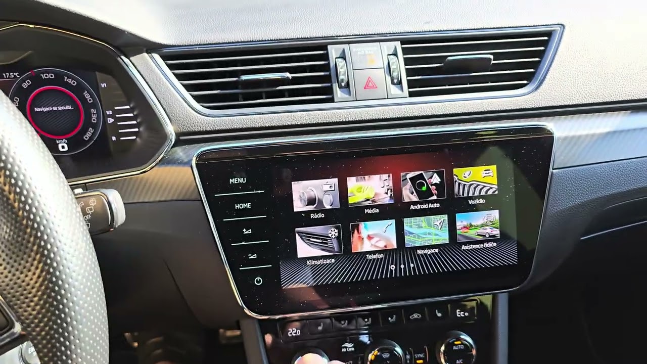 Škoda Superb 3 iV, načítání infotainmentu vozidla