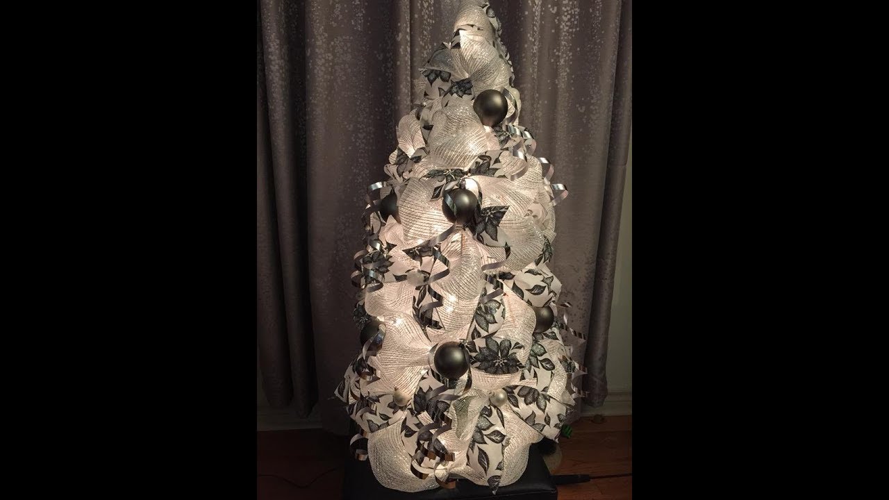 A Mesh Christmas tree (shopping list below)