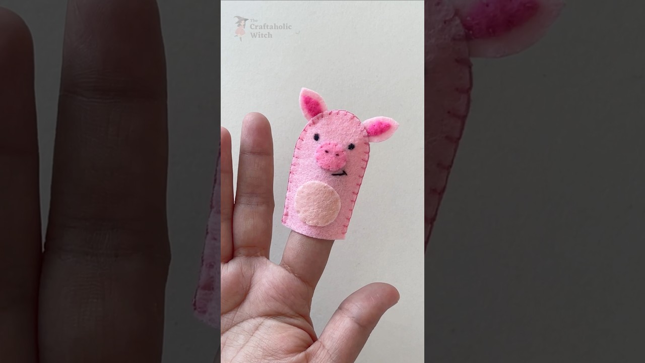 make felt finger puppets | felt animal | felt pig doll