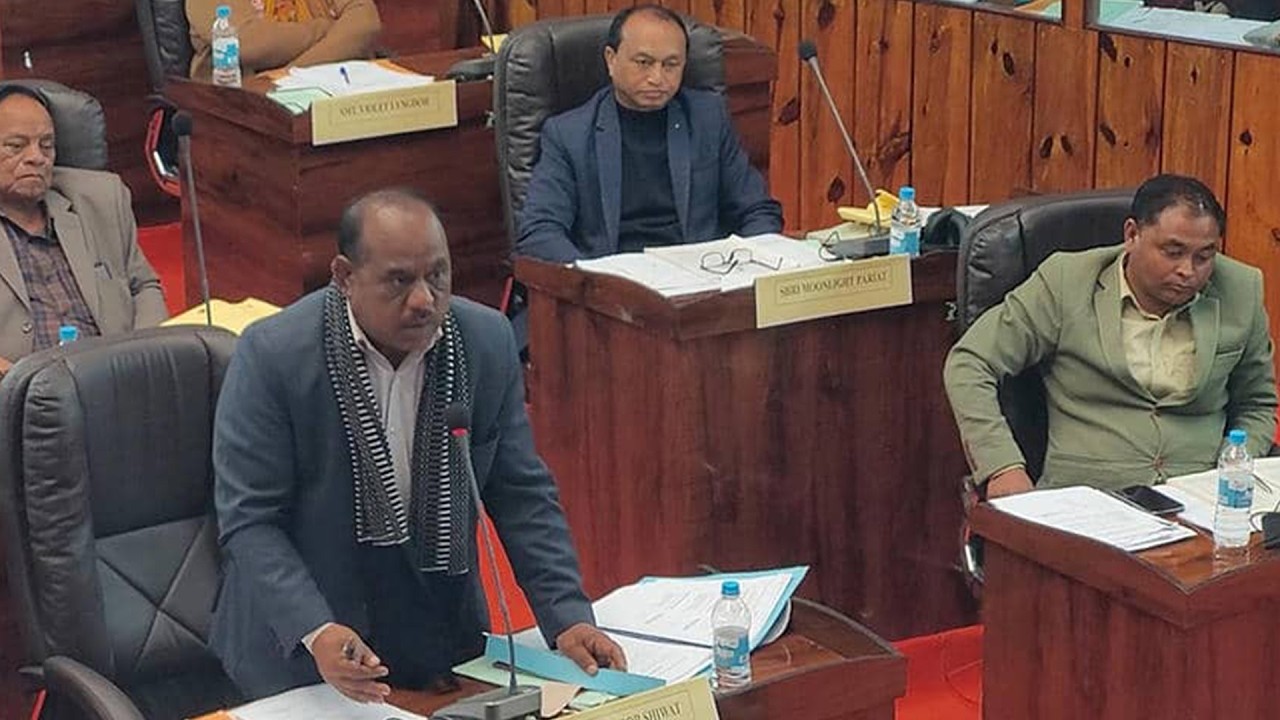 Ban pynkylla iaka ain Dolloi, Sirdar bad Waheh Shnong phah ka dorbar JHADC sha ka Select Committee