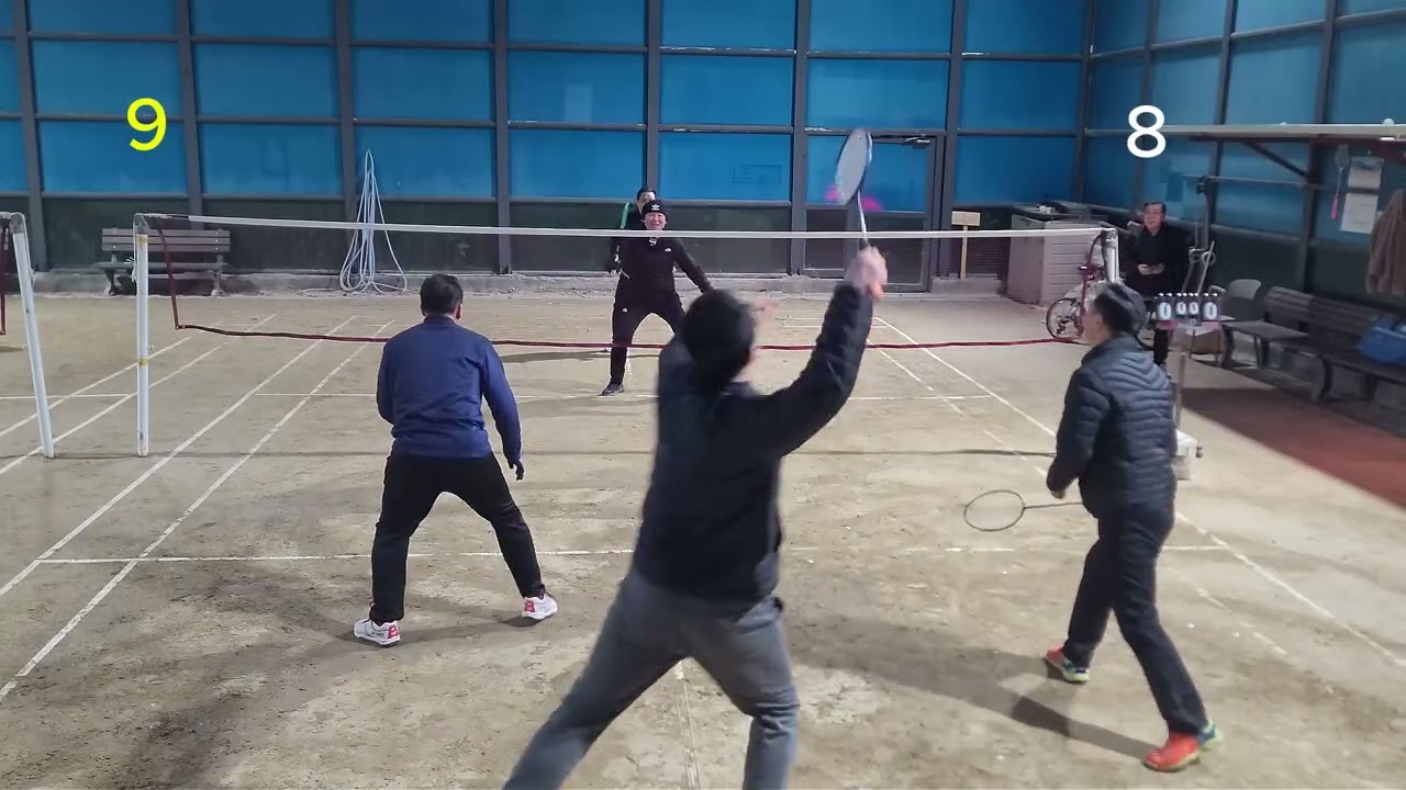 다시 도전 2대3 배드민턴 게임