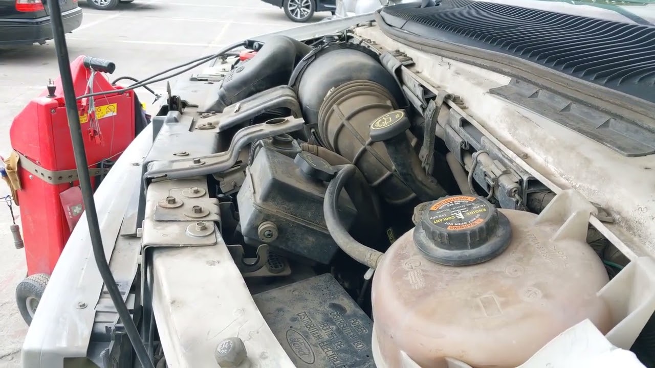 Звук мотора Ford  от 1999 Ford E-150 Commercial/Recreational 1FTRE1429XHA56489