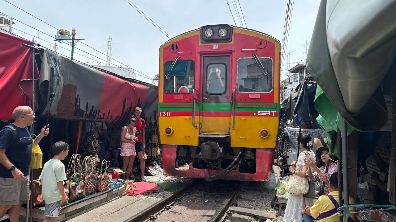曼谷 | 美功鐵道市場、安帕瓦水上市場、恰圖恰市集 | Bangkok | Mae Klong, Amphawa, Chatuchak