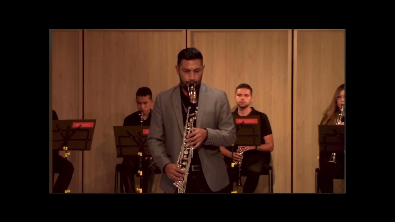 CZARDAS Clarinete bajo y ensamble de clarinetes Iberacademy 
Gonzalo Quintero 
Colombia