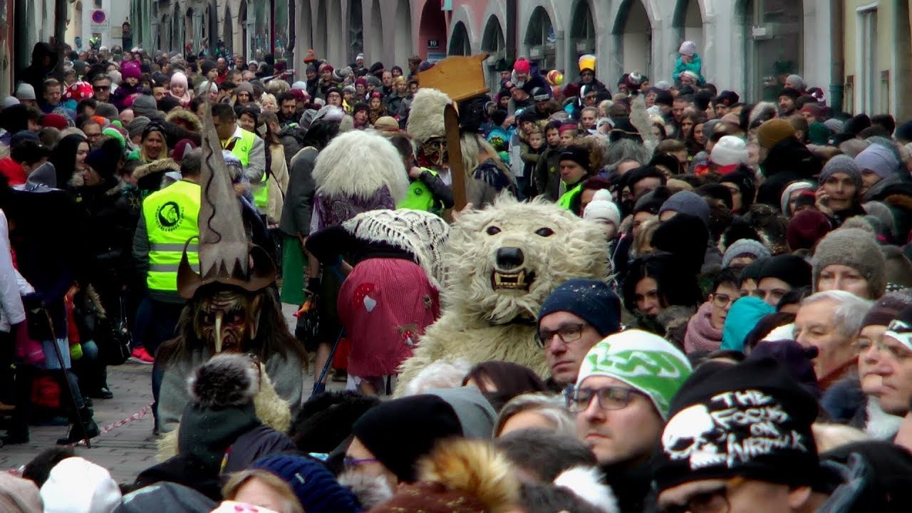 Festumzug 40 Jahre Brauchtumsgruppe Schwaz