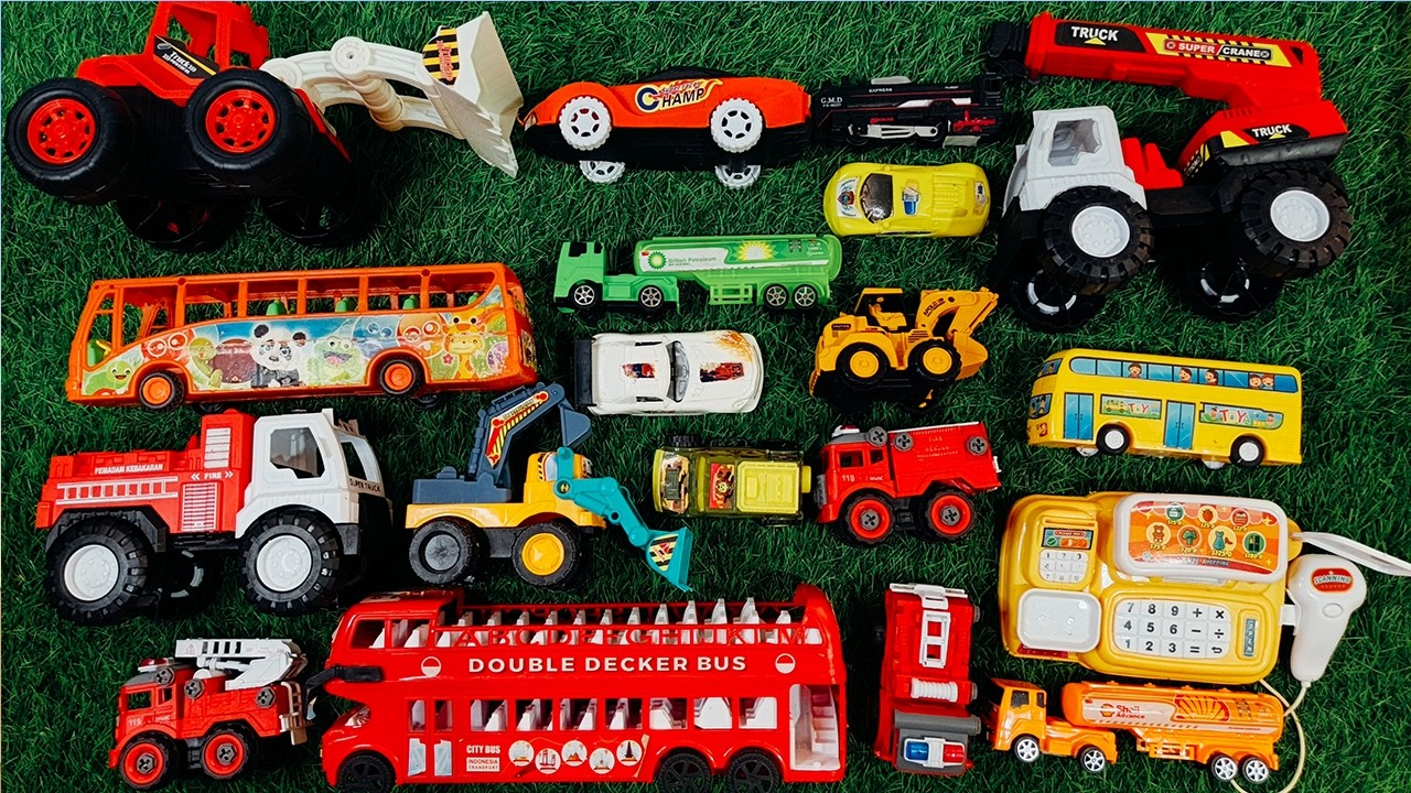 LIVE Menemukan Mainan Mobil Balap, Kereta Api, Bus Telolet, Truk Molen Tank Baja, Beko Excavator b